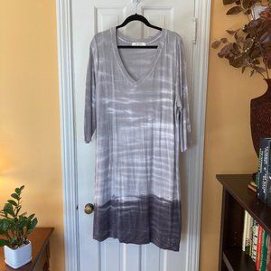 NEW A Beautiful Soul Silver Tie-Dyed Knit Dress